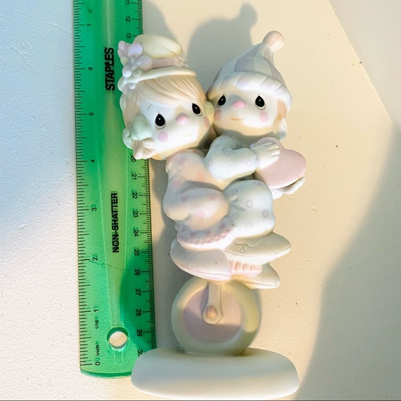SOLD❣️PRECIOUS MOMENTS 101850 FIGURINE - Picture 6 of 7
